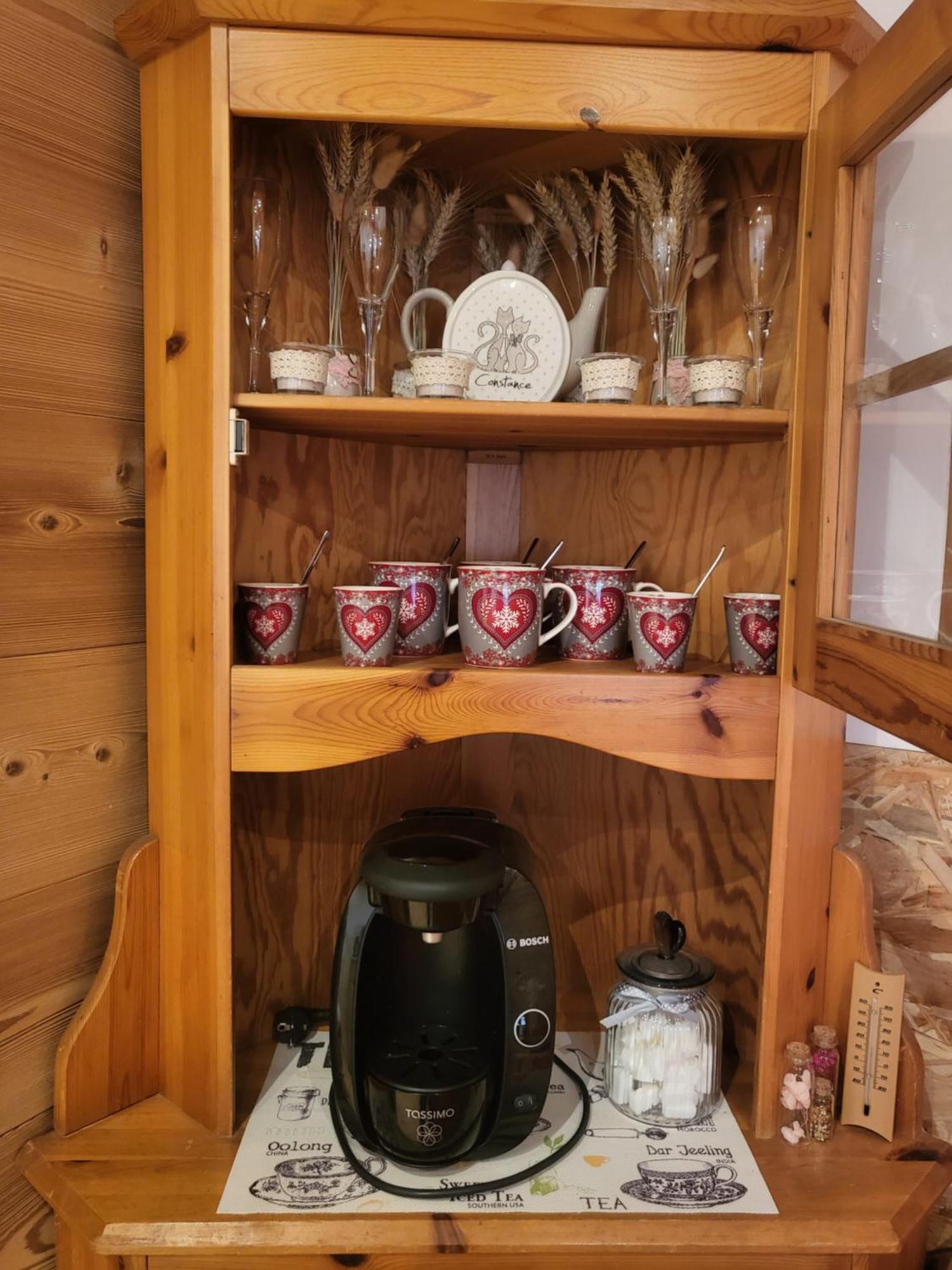 Le Nid Des Cerfs Bed & Breakfast Essert-Romand Bagian luar foto